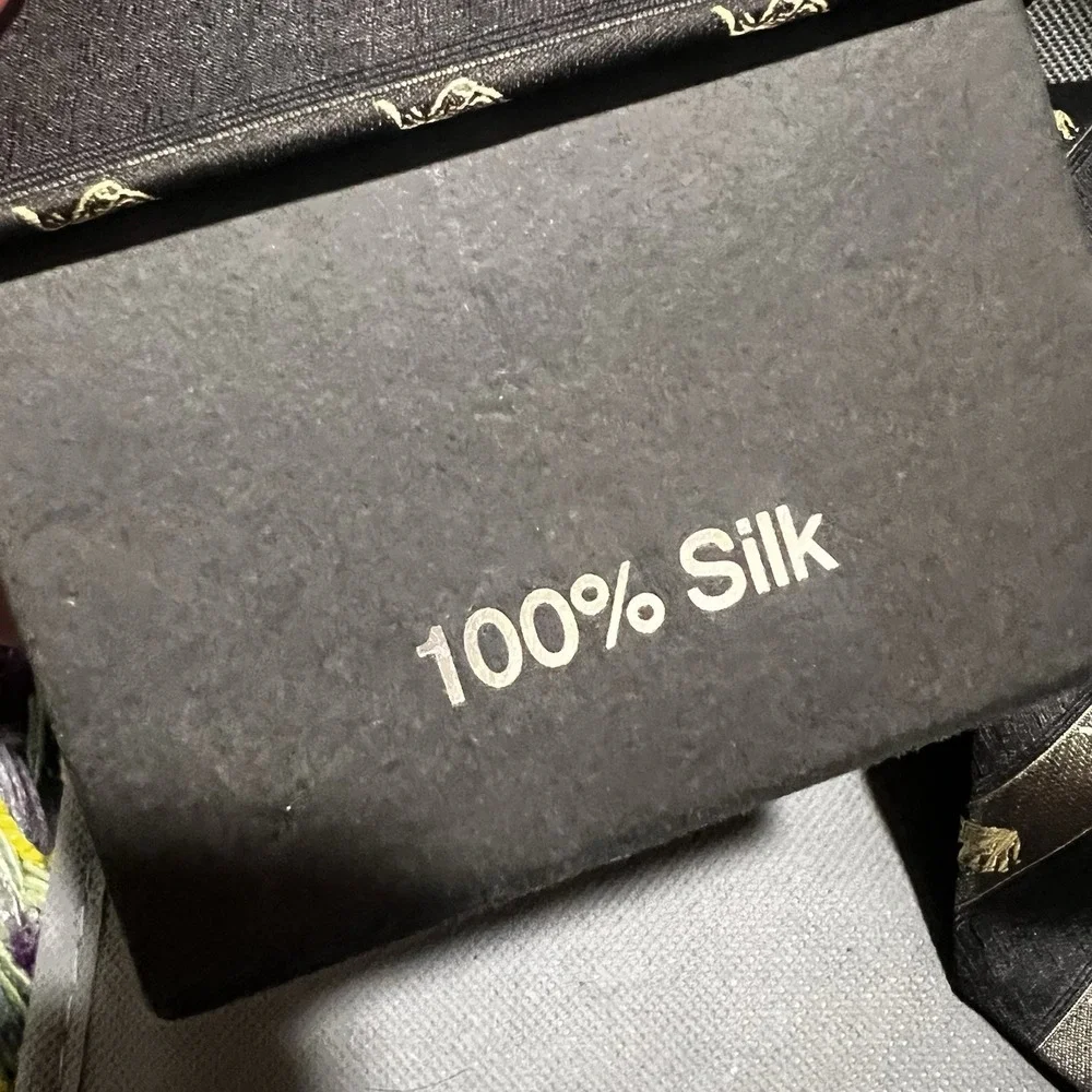 Men's‎ 100% Silk Tie Gift Set Cuff Links, Pocket Square, Tie Elephants